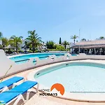 #088 2br São Rafael Pool&beach Nearby